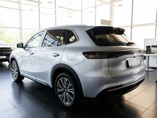 2026 Geely EX5 Гибрид EM-i, серебристый, 3974990 рублей, вид 5