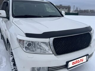 2011 Toyota Land Cruiser 200 Series, белый, 2590000 рублей, вид 2