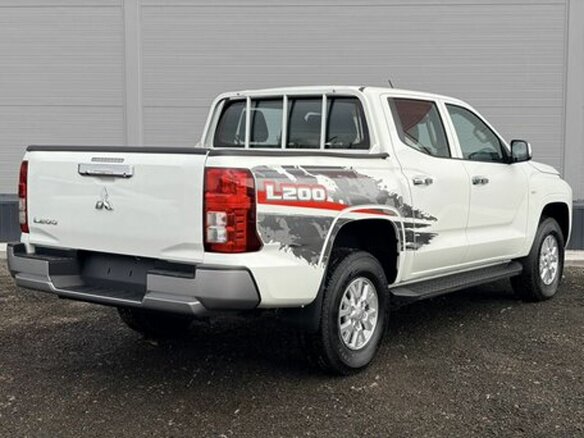 2025 Mitsubishi L200 VI, белый, 4850000 рублей - вид 4