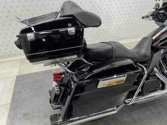 2009 Harley-Davidson Electra Glide, чёрный, 690000 рублей - вид 15