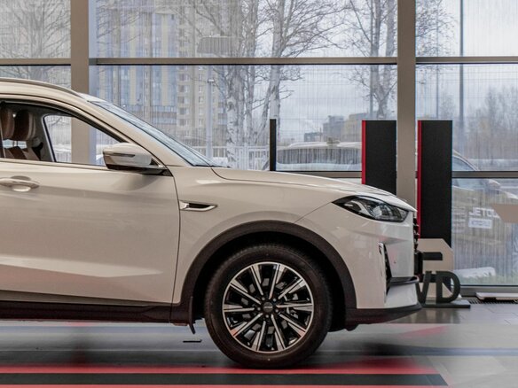 2026 Jetour X70+ I Рестайлинг, белый, 3399000 рублей - вид 6