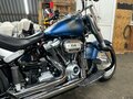 2018 Harley-Davidson Fat Boy, синий, 1990000 рублей - вид 11