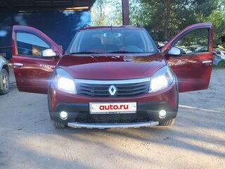 2012 Renault Sandero Stepway I, красный, 900000 рублей, вид 2