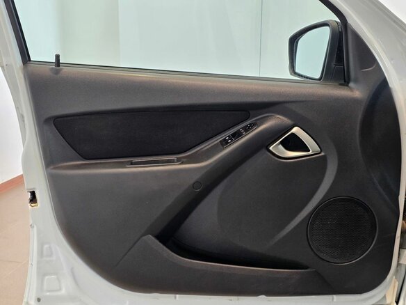 2023 Lada (ВАЗ) Granta Cross I Рестайлинг, белый - вид 15