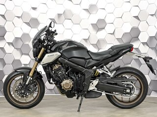 2021 Honda CB 650R, чёрный, 977000 рублей, вид 4