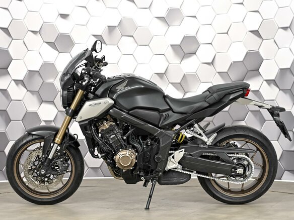 2021 Honda CB 650R, чёрный, 977000 рублей - вид 3