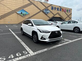 2023 Toyota Yaris L X XP150 Рестайлинг, белый, 1119000 рублей, вид 3