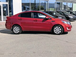 2013 Kia Rio 4-speed III, красный, 950000 рублей, вид 2