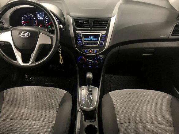 2014 Hyundai Solaris I, фиолетовый, 940000 рублей - вид 16