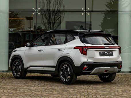 2024 Kia Seltos I Рестайлинг, белый, 2195000 рублей, вид 4