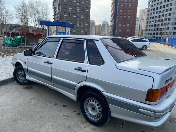 2005 Lada (ВАЗ) 2115, серый, 166666 рублей - вид 3