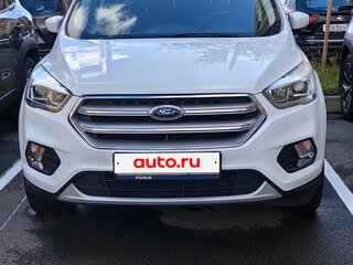 2018 Ford Kuga II Рестайлинг, белый, 1890000 рублей, вид 1