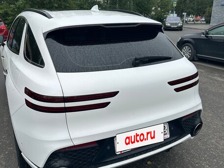 2021 Genesis GV70 I, белый, 4930000 рублей, вид 3