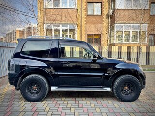 2007 Mitsubishi Pajero IV, чёрный, 1700000 рублей, вид 1