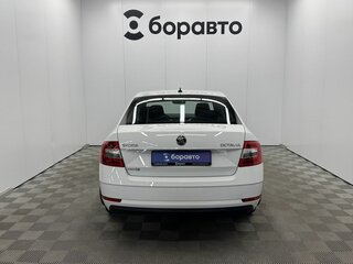 2017 Skoda Octavia III (A7) Рестайлинг, белый, 1730000 рублей, вид 5