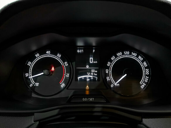 2021 Skoda Rapid II, серый, 1520000 рублей - вид 15