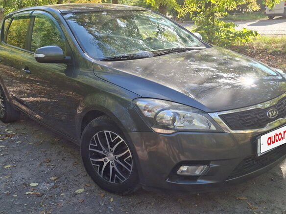 2010 Kia Ceed I Рестайлинг, серый, 670000 рублей - вид 3