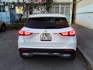 2021 Mercedes-Benz GLA 200 II (H247), белый, 3500000 рублей, вид 2