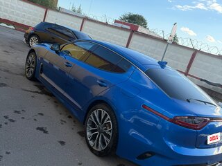 2018 Kia Stinger I, синий, 2280000 рублей, вид 3