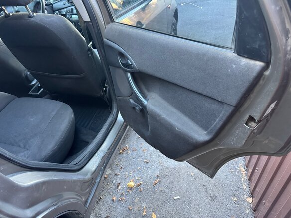 2003 Ford Focus I Рестайлинг, коричневый - вид 13