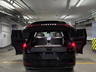 2026 Lynk & Co 900, чёрный, 8100000 рублей, вид 5