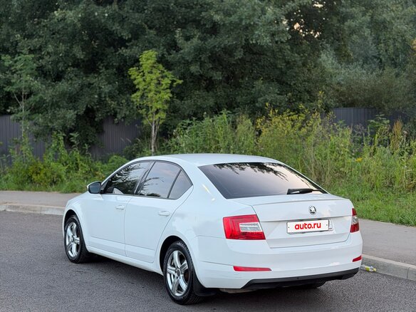 2014 Skoda Octavia III (A7), белый, 1150000 рублей - вид 6