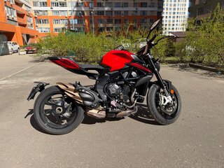 MV Agusta Brutale 800