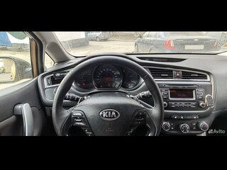 2016 Kia Ceed II Рестайлинг, белый, 630000 рублей, вид 1