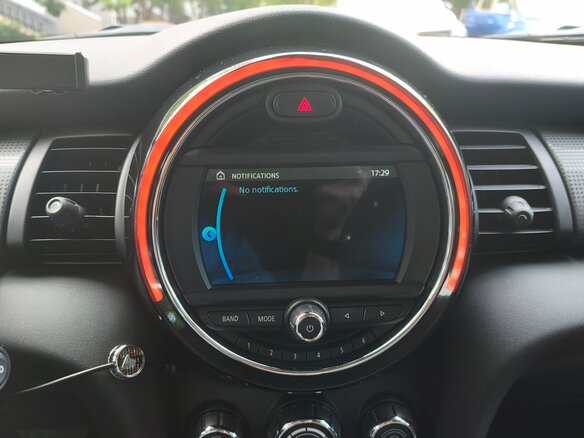 2020 Mini Hatch Cooper III (F55/F56) Рестайлинг, чёрный - вид 24