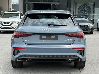 2023 Audi A3 Sportback 35 TFSI IV (8Y), голубой, 1634000 рублей, вид 5