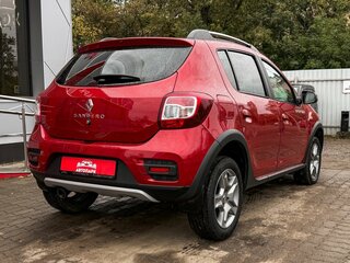 2020 Renault Sandero Stepway II Рестайлинг, красный, 1309000 рублей, вид 3