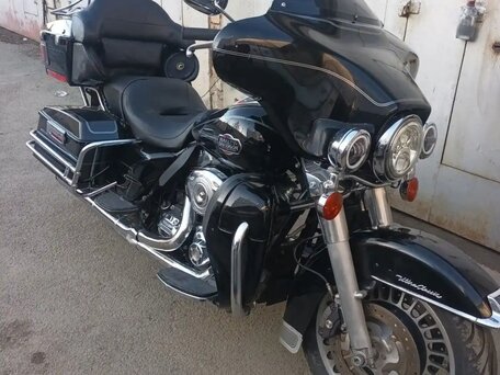 2013 Harley-Davidson Electra Glide, чёрный, 1130000 рублей, вид 3