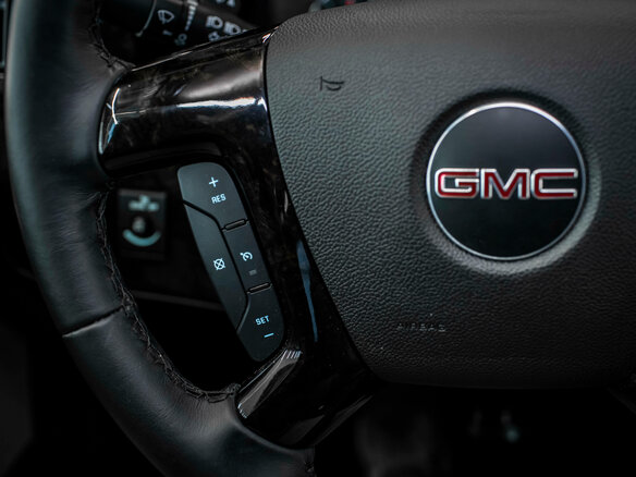 2024 GMC Savana I Рестайлинг, чёрный, 14999999 рублей - вид 35