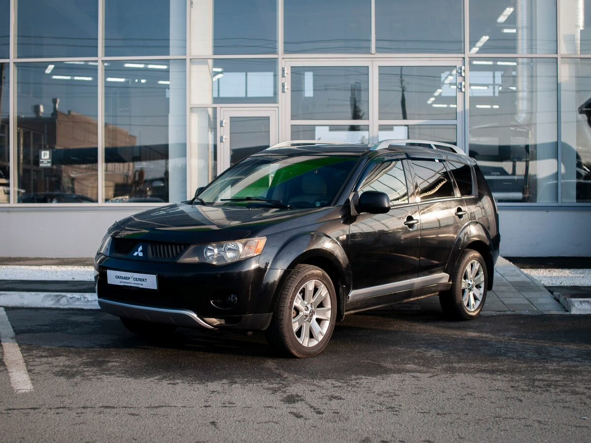 Открыть фотографии: Mitsubishi Outlander II