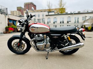 2026 Royal Enfield Interceptor 650, серебристый, 708000 рублей, вид 4