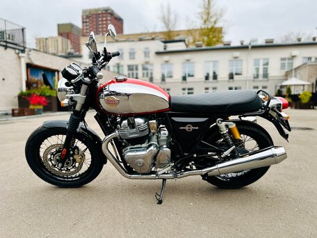 2026 Royal Enfield INT650, серебристый, 669000 рублей, вид 4