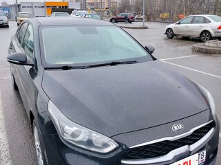 2021 Kia Cerato IV, чёрный, 1930000 рублей, вид 3