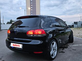 2009 Volkswagen Golf VI, чёрный, 700000 рублей, вид 4