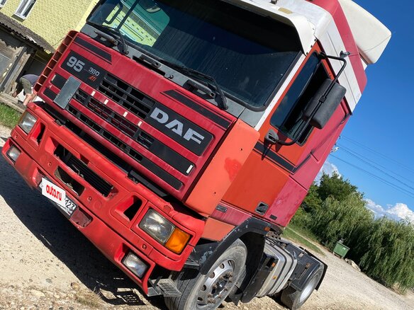 1996 DAF 95, красный, 600000 рублей - вид 2
