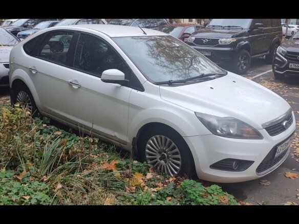 2010 Ford Focus II Рестайлинг, белый, 950000 рублей