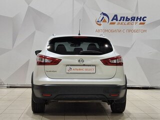 2016 Nissan Qashqai II, белый, 1710000 рублей, вид 4