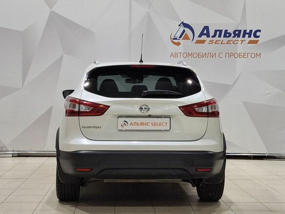 2016 Nissan Qashqai II, белый, 1690000 рублей - вид 3