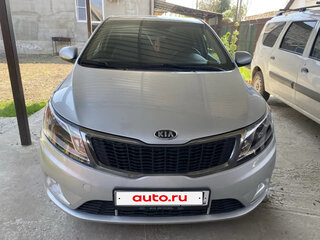 2011 Kia Rio 4-speed III, серебристый, 750000 рублей, вид 2