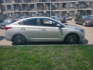2017 Hyundai Solaris II, серебристый, 1150000 рублей, вид 4