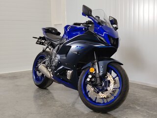 2022 Yamaha YZF-R7, синий, 829000 рублей, вид 2