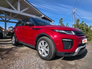 2017 Land Rover Range Rover Evoque I Рестайлинг, красный, 2400000 рублей, вид 3