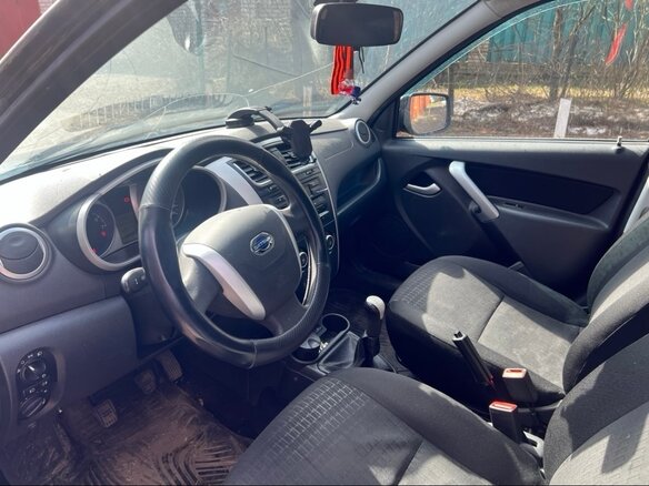2016 Datsun mi-DO, чёрный, 400000 рублей - вид 5