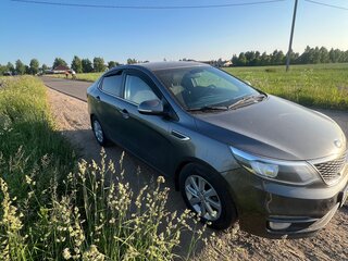 2015 Kia Rio III Рестайлинг, серый, 1200000 рублей, вид 1