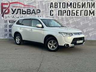 2014 Mitsubishi Outlander III, белый, 1320000 рублей, вид 1