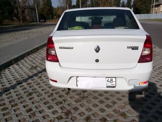 2013 Renault Logan I Рестайлинг, белый, 300000 рублей, вид 1